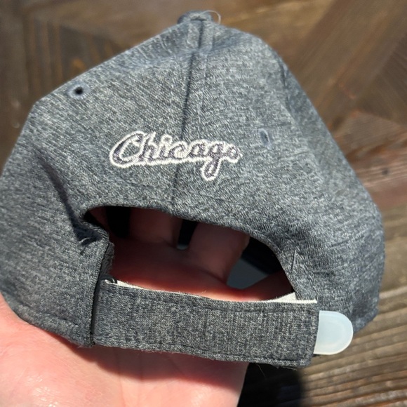 White Sox youth grey and white hat by New Era - Picture 7 of 12